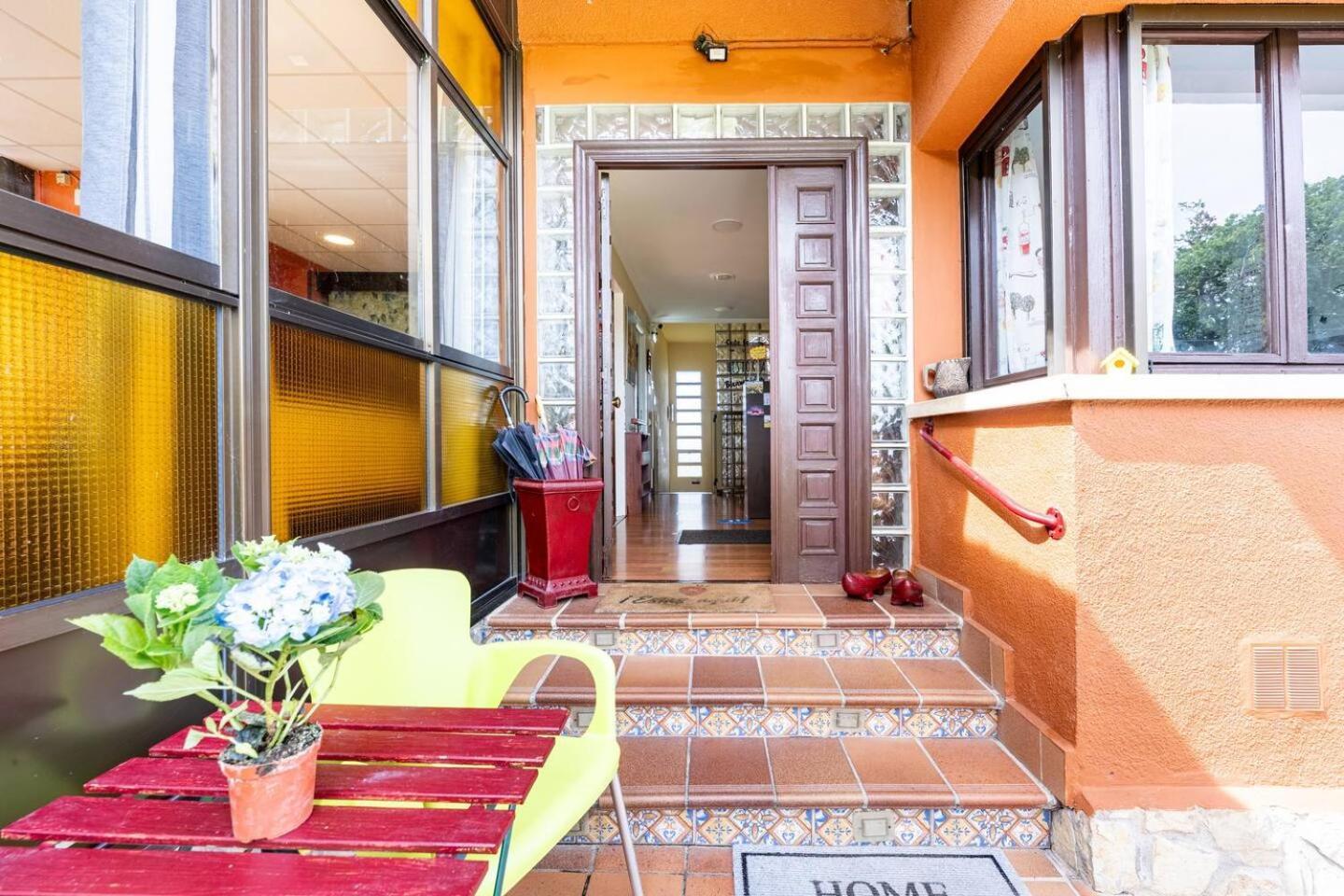 Family House Gijon Villa Bagian luar foto