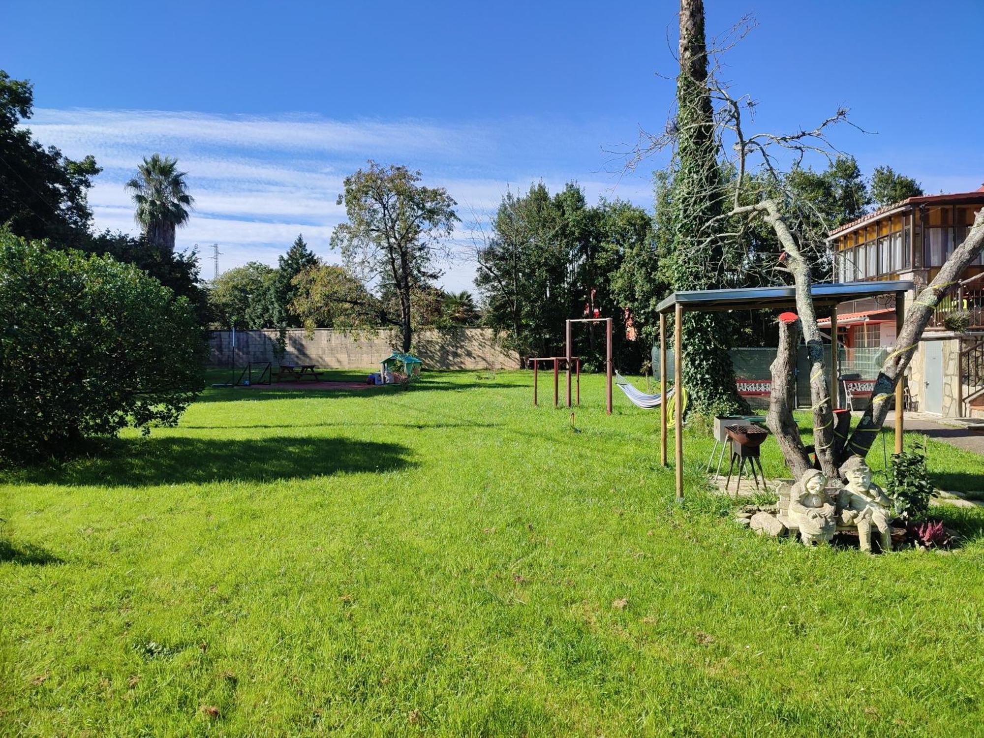 Family House Gijon Villa Bagian luar foto